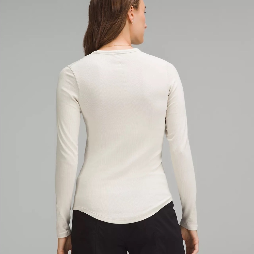 NWT WHITE LULULEMON HOLD TIGHT LONG SLEEVE